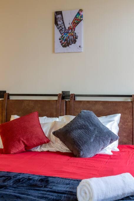 Апартаменты King Bed W/ Panoramic Views Of Dt! Рочестер Экстерьер фото