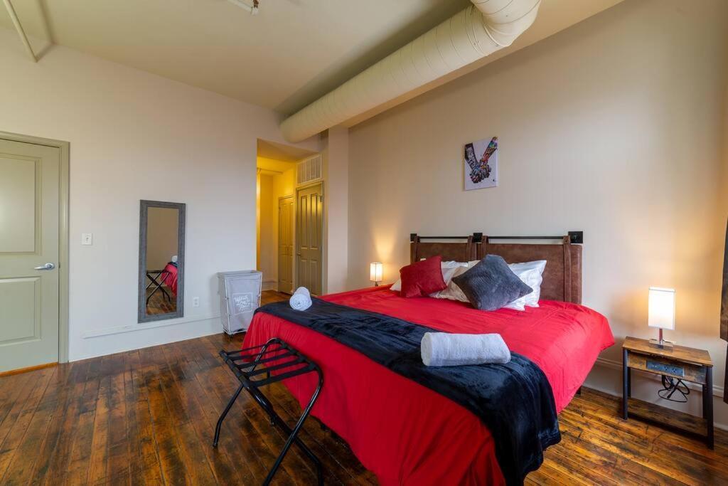 Апартаменты King Bed W/ Panoramic Views Of Dt! Рочестер Экстерьер фото