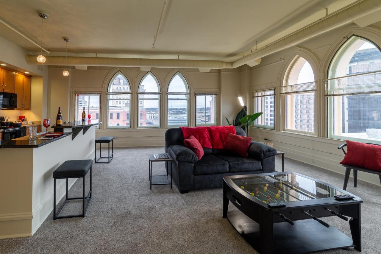 Апартаменты King Bed W/ Panoramic Views Of Dt! Рочестер Экстерьер фото